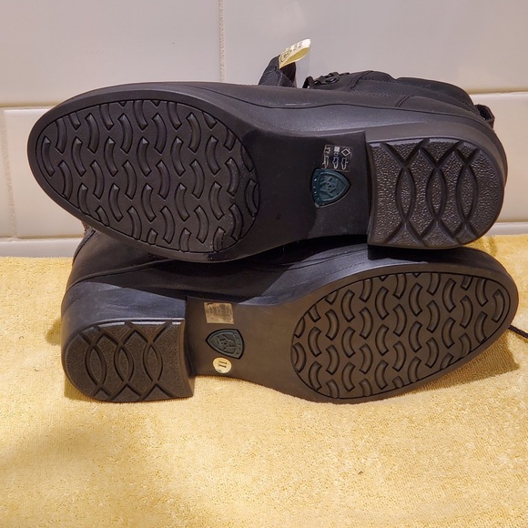 Ariat Women's Waterproof Thinsulate Boots - Picture 5 of 8